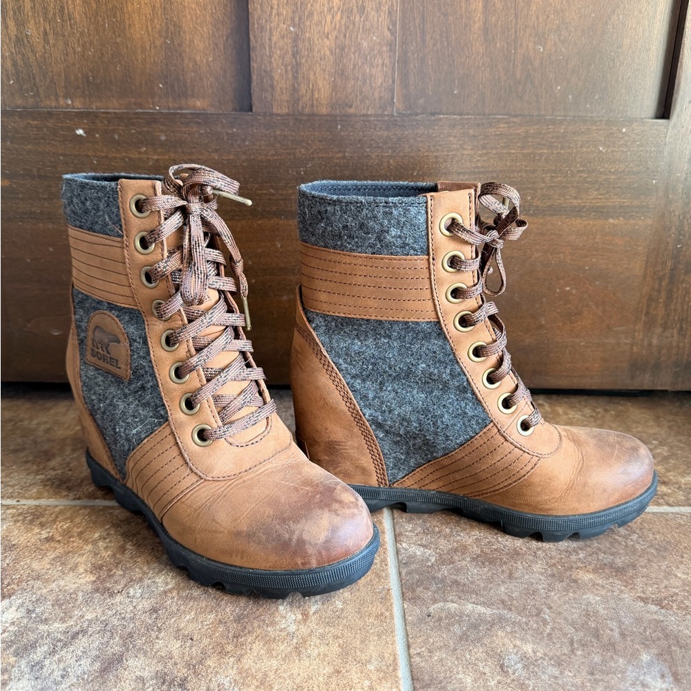 SOREL Lexie Wedge Boots